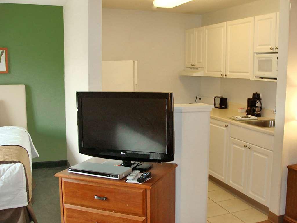 Extended Stay America Suites - Wichita - East Room photo