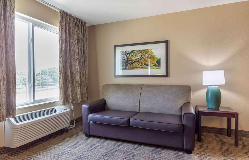 Extended Stay America Suites - Wichita - East Room photo