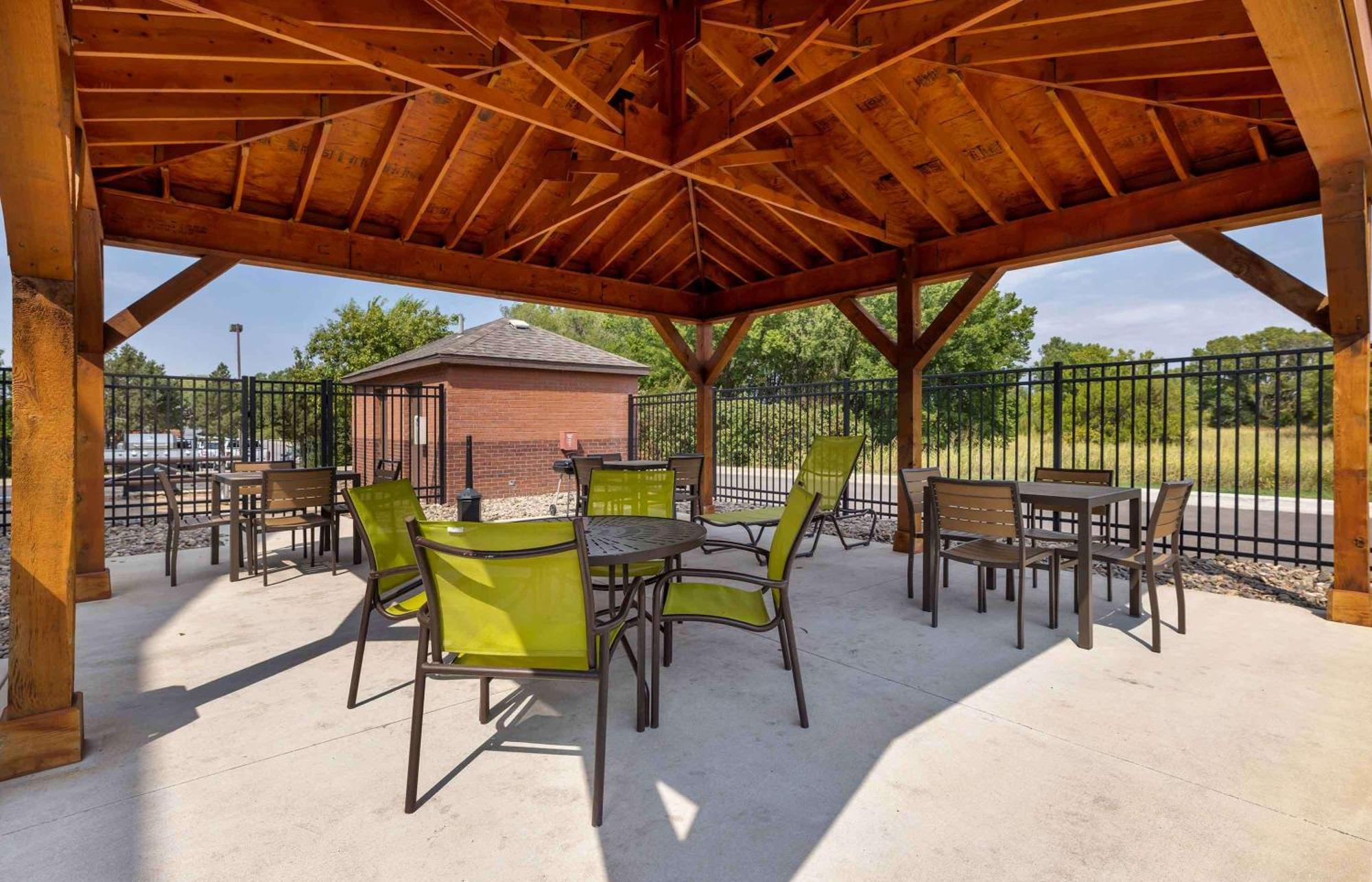 Extended Stay America Suites - Wichita - East Exterior photo